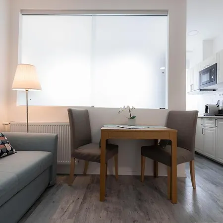 Apartahotel Roomstore 3*