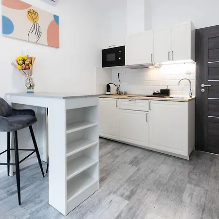 Roomstore Apartahotel 3*