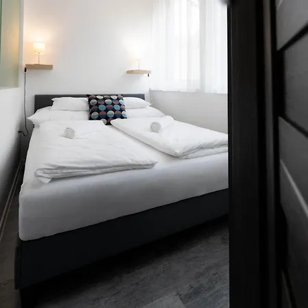 Roomstore Apartahotel