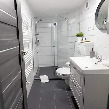 Roomstore 3*