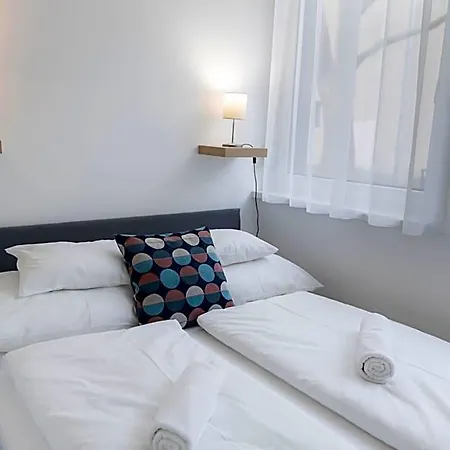 Roomstore Eger
