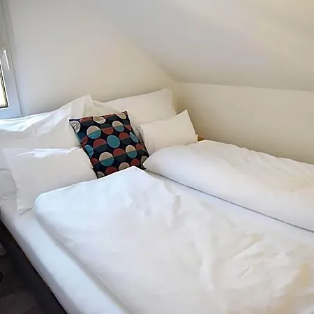 Roomstore 3* Eger